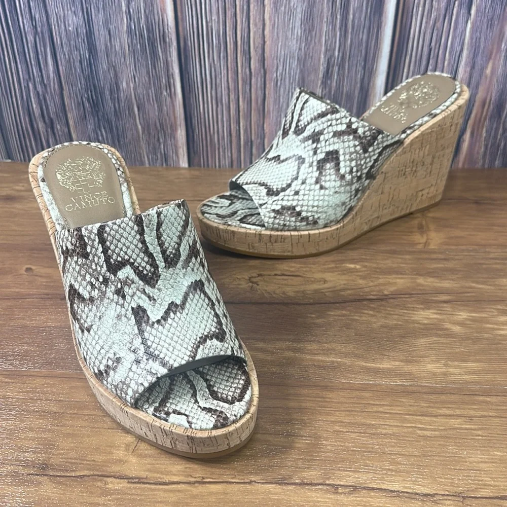 Vince Camuto used very